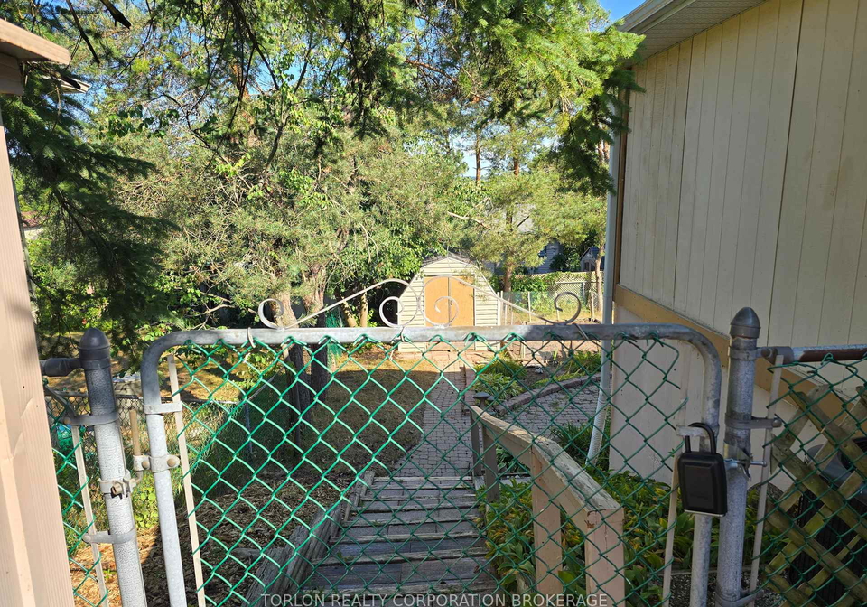 33-browning-trail-barrie-ontario-s13635594