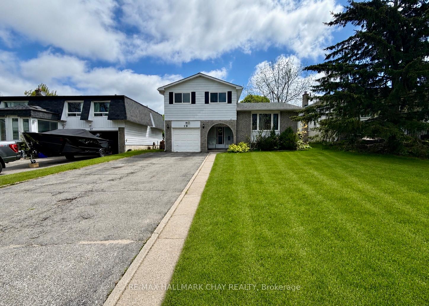 19-carol-road-barrie-ontario-s13636020