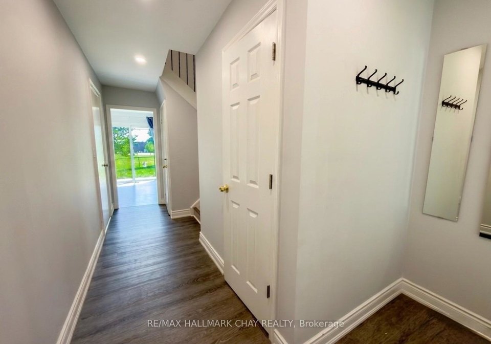 19-carol-road-barrie-ontario-s13636020