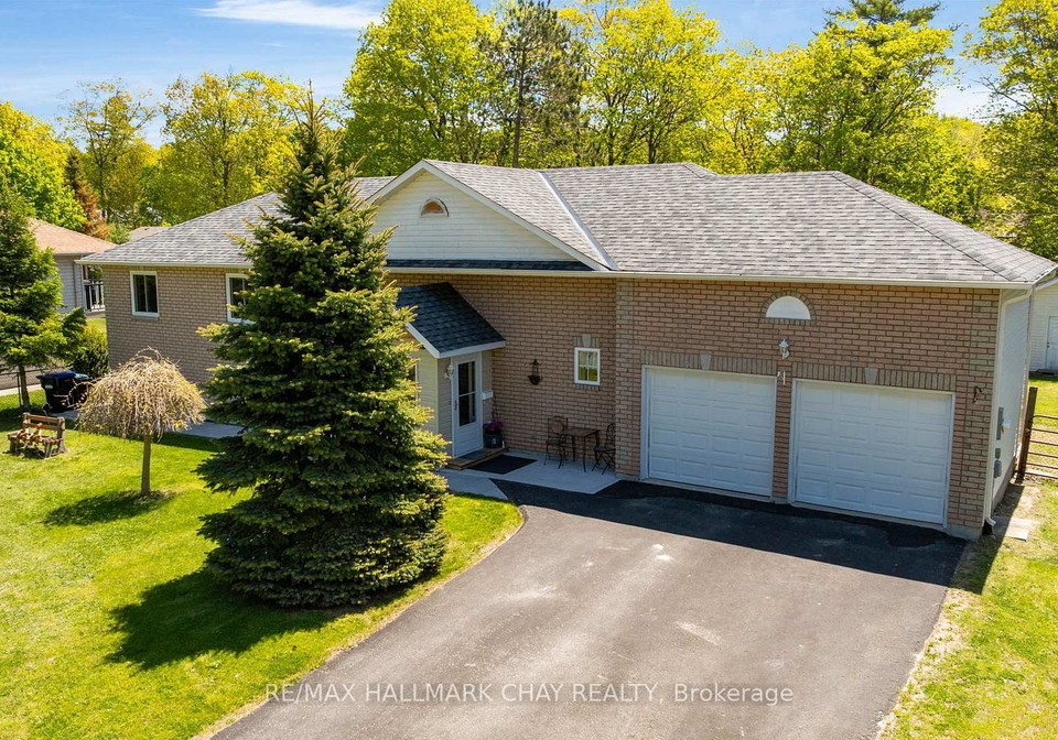 29-foliage-drive-tiny-ontario-s13636234