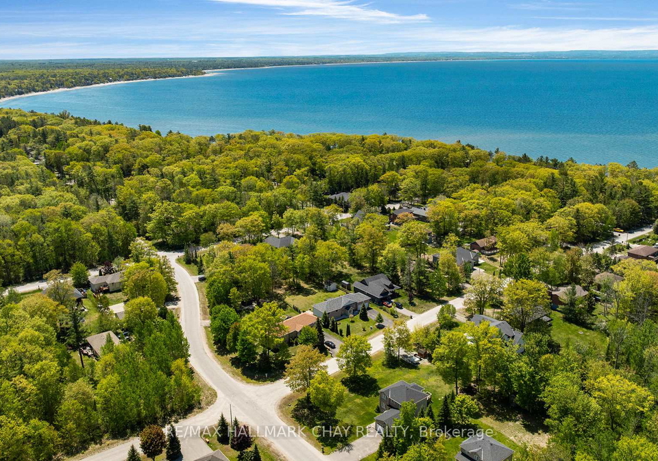 29-foliage-drive-tiny-ontario-s13636234