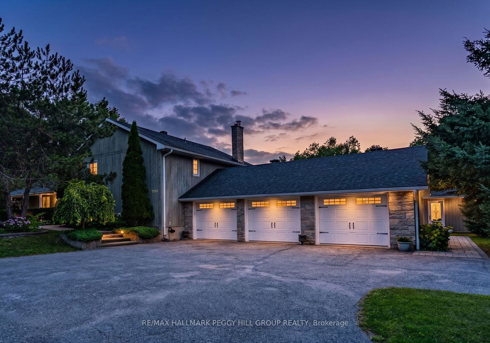 2-mills-circle-springwater-ontario-s13636370