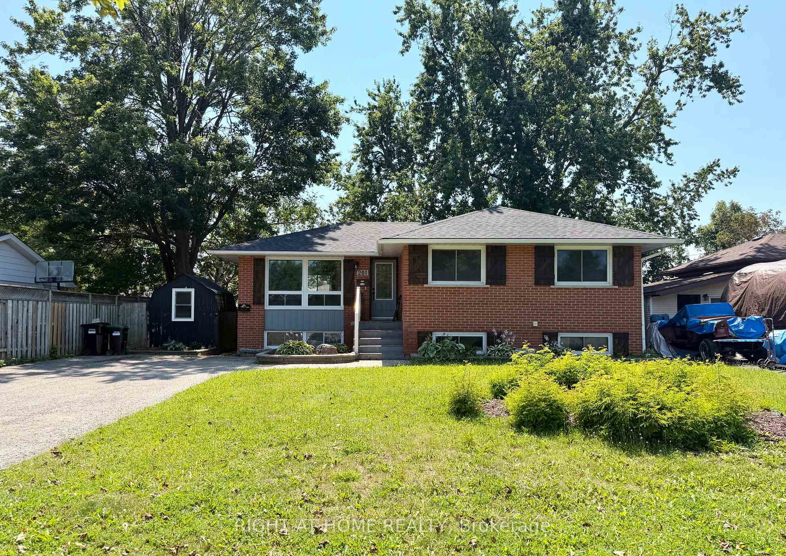 201-steel-street-barrie-ontario-s13639300