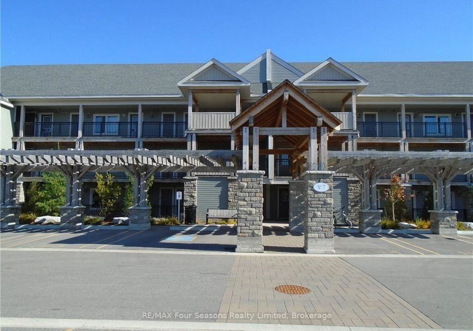 7-anchorage-crescent-collingwood-ontario-s13639340