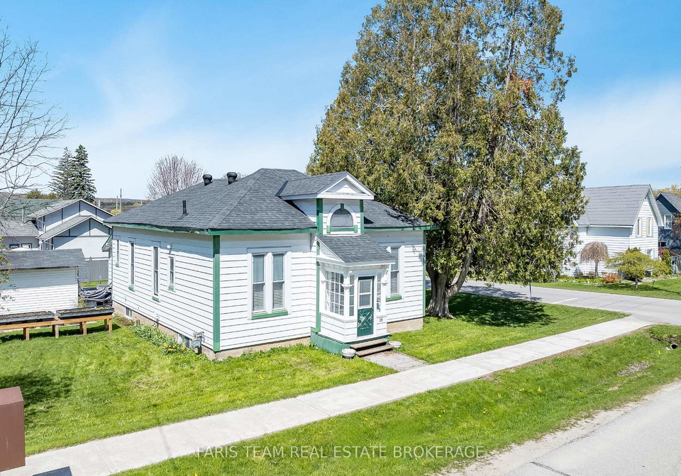 16-peel-street-penetanguishene-ontario-s13639434