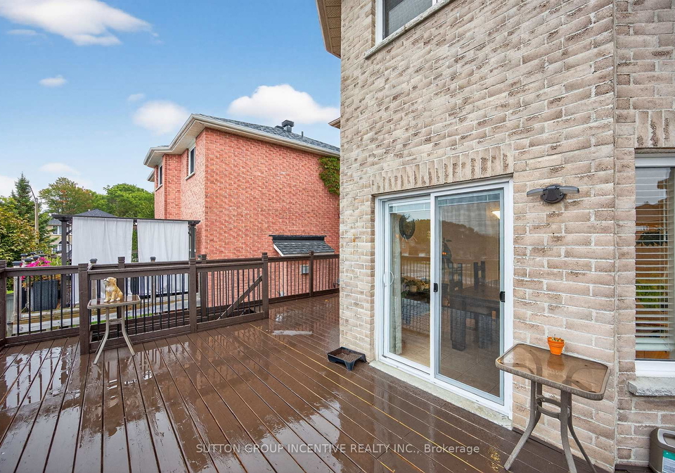 4-dunnett-drive-barrie-ontario-s13639488