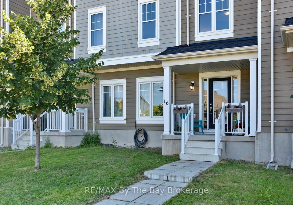16-village-gate-drive-wasaga-beach-ontario-s13641076