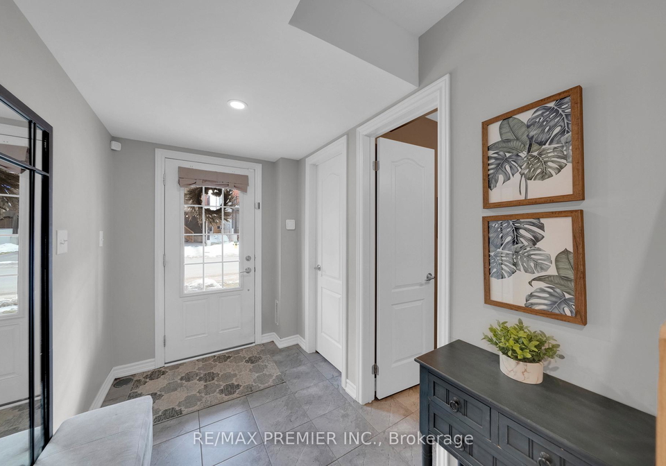 48-andean-lane-barrie-ontario-s13641926