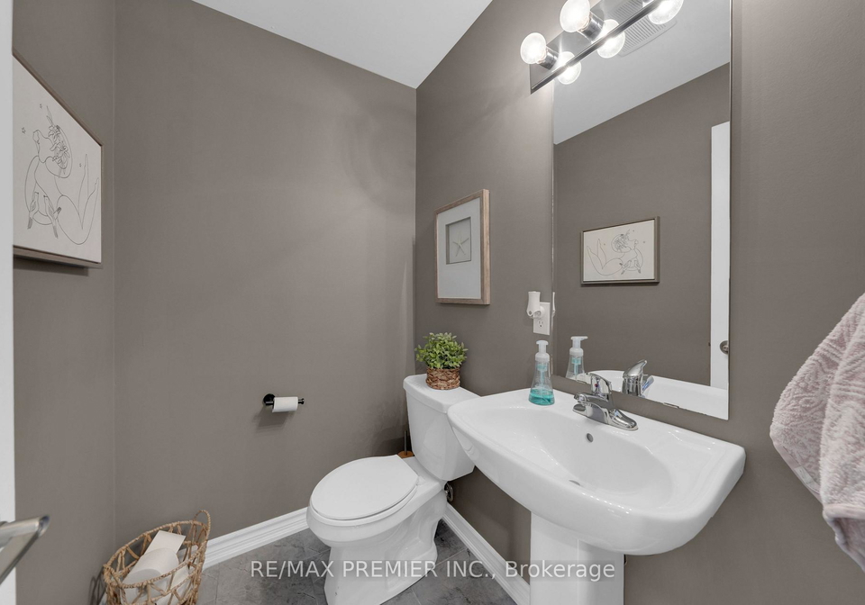 48-andean-lane-barrie-ontario-s13641926