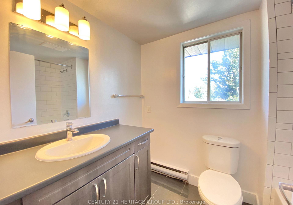 170-grove-street-e-barrie-ontario-s13642564