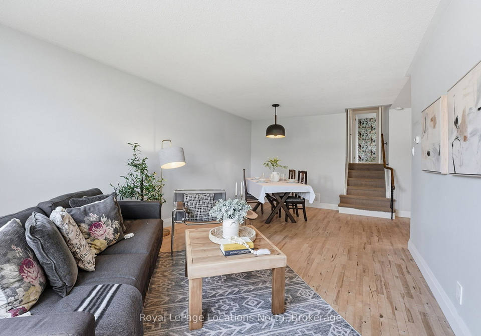 32-courtice-crescent-collingwood-ontario-s13643282