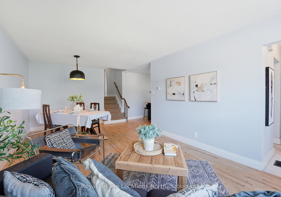 32-courtice-crescent-collingwood-ontario-s13643282