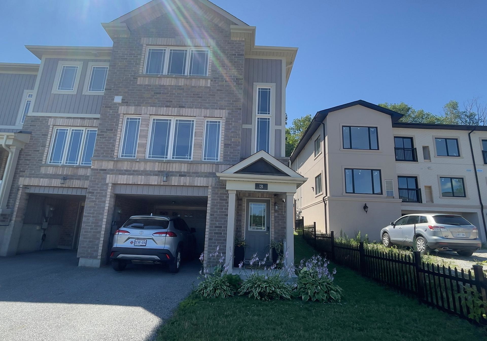 131-franks-way-barrie-ontario-s13643432
