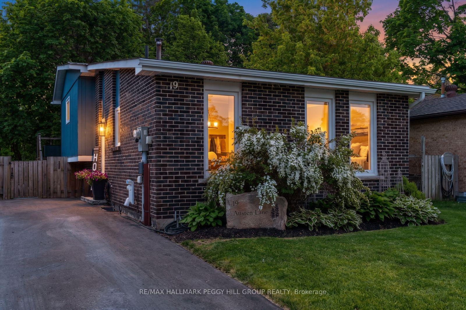 19-austen-lane-barrie-ontario-s13644140