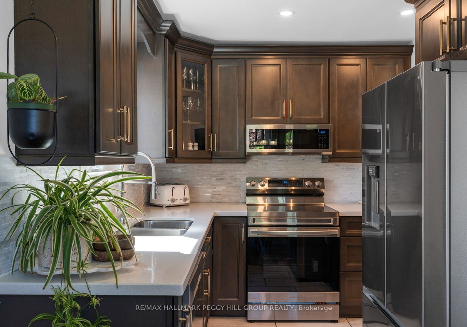 19-austen-lane-barrie-ontario-s13644140