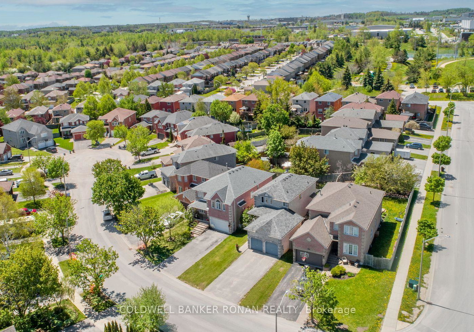3-teal-place-barrie-ontario-s13645630