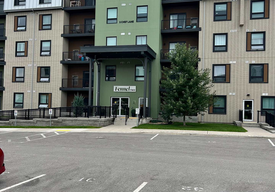 5-chef-lane-barrie-ontario-s13646940