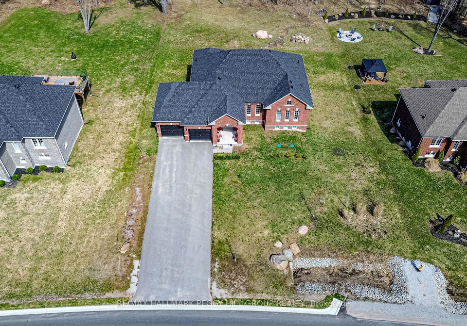 82-diamond-valley-drive-oro-medonte-ontario-s13647218