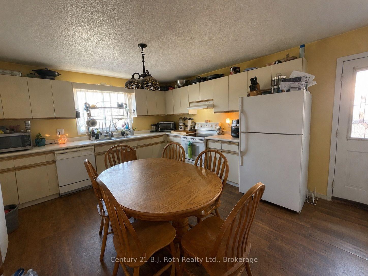 59-therrien-court-penetanguishene-ontario-s13647856