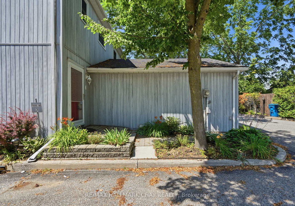 1-olive-crescent-orillia-ontario-s13648004