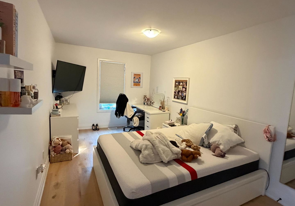 2-stonehart-lane-barrie-ontario-s13648932