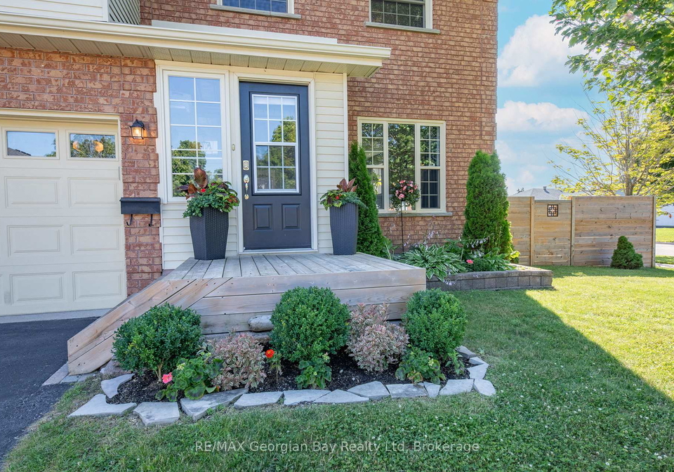 911-watson-place-midland-ontario-s13649248