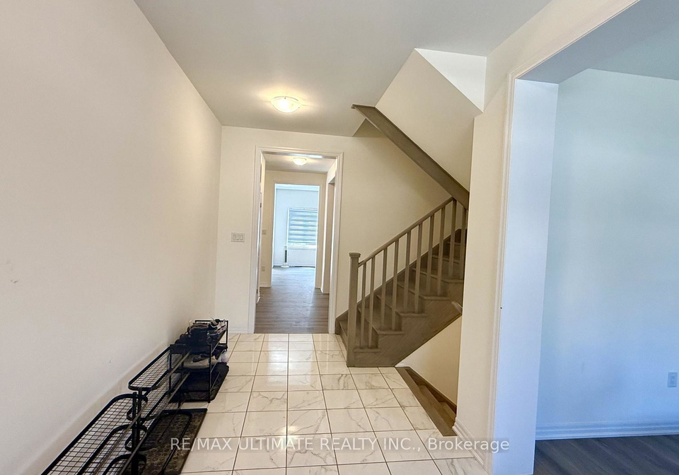 258-warden-street-clearview-ontario-s13650674