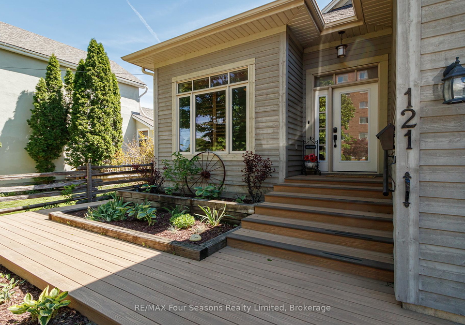 121-elm-street-collingwood-ontario-s13650734