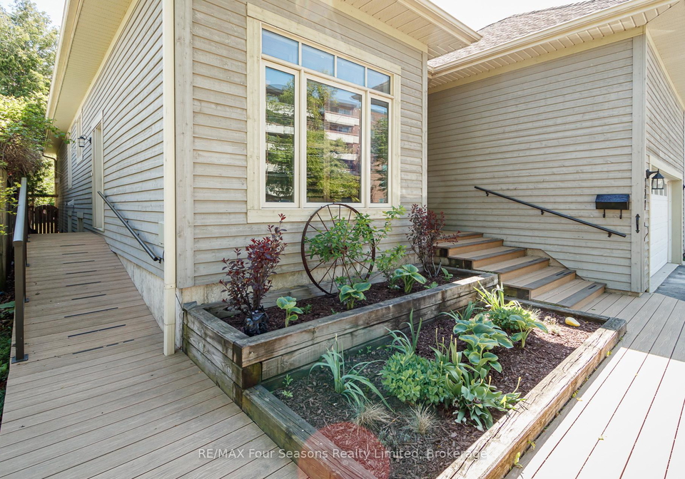 121-elm-street-collingwood-ontario-s13650734