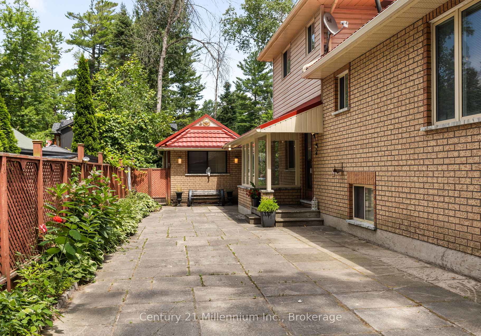 49-32nd-street-n-wasaga-beach-ontario-s13650818