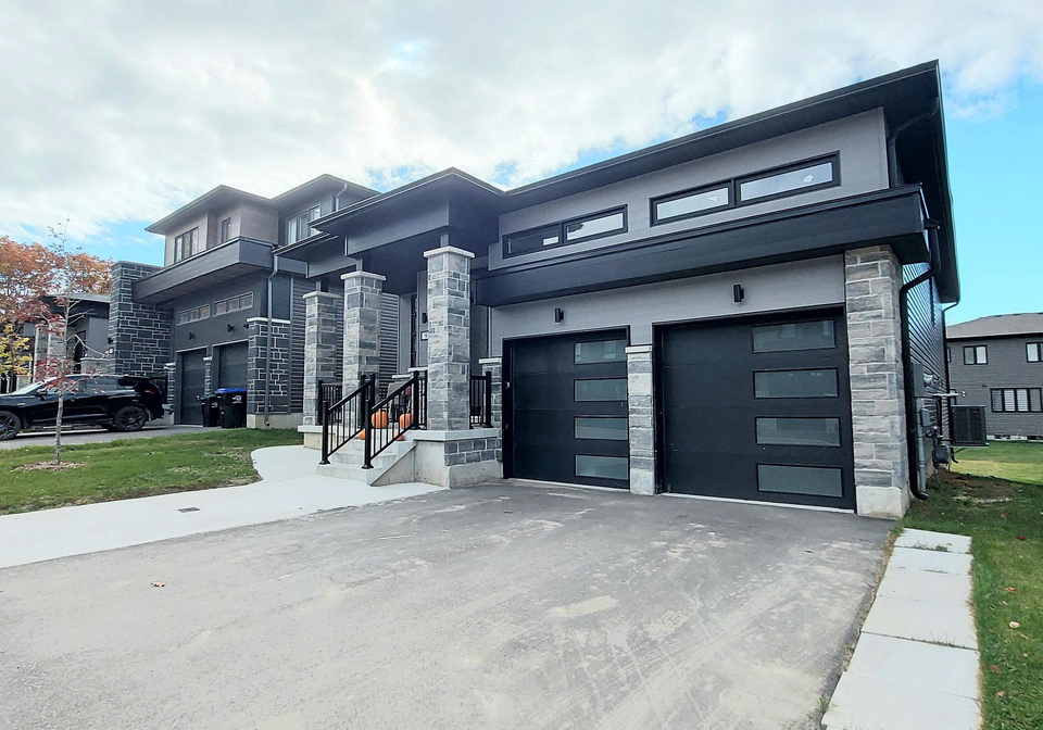 92-berkely-street-wasaga-beach-ontario-s13650974