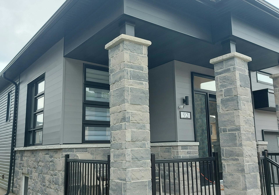 92-berkely-street-wasaga-beach-ontario-s13650974