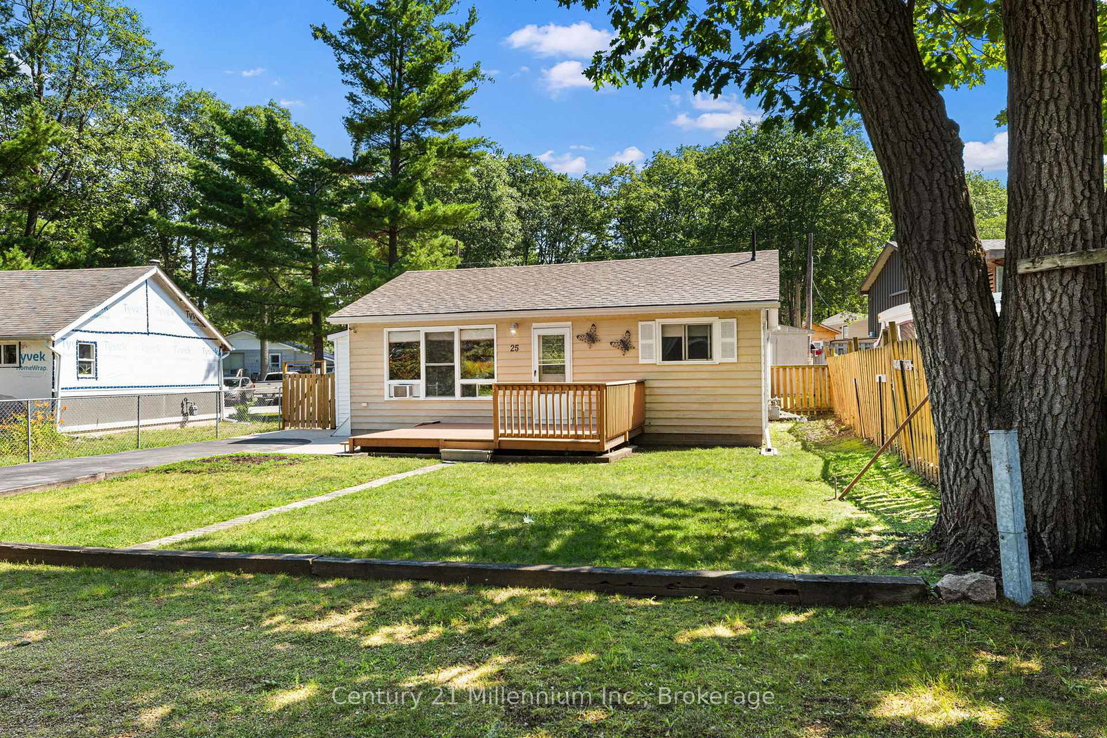 25-glendale-avenue-wasaga-beach-ontario-s13651848