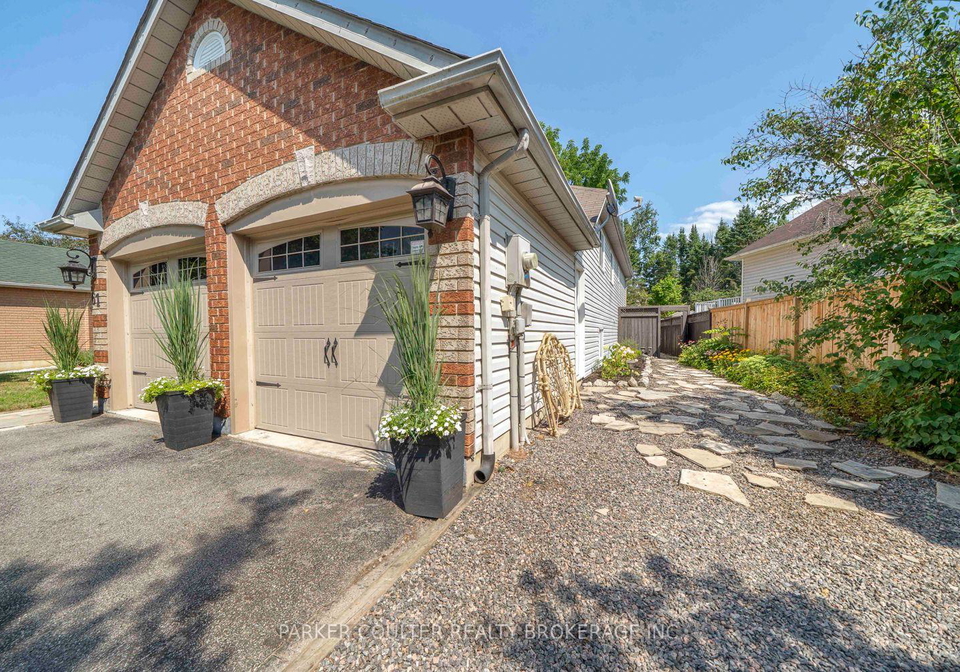 61-dyer-drive-wasaga-beach-ontario-s13652550