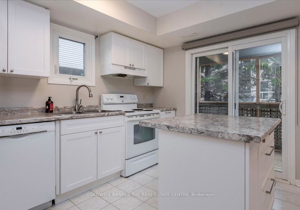 11dambrosio-drive-barrie-ontario-s13654418