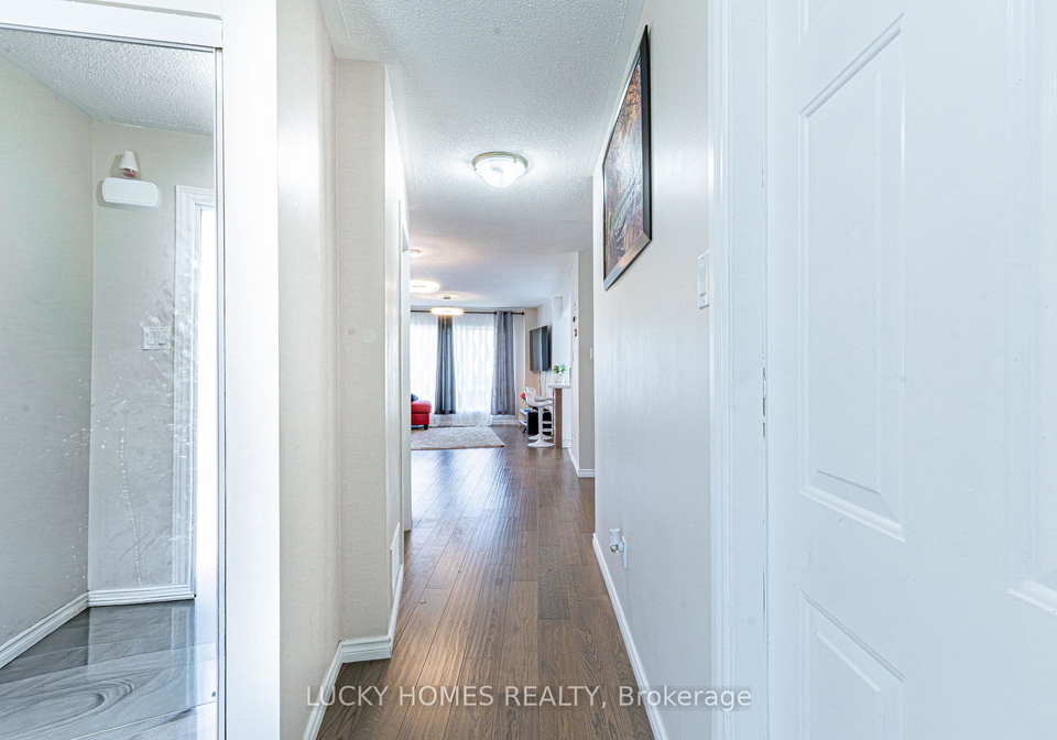 65-lyfytt-crescent-barrie-ontario-s13654892