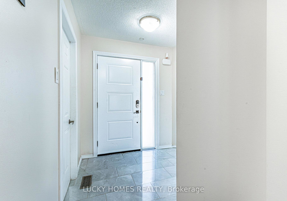 65-lyfytt-crescent-barrie-ontario-s13654892