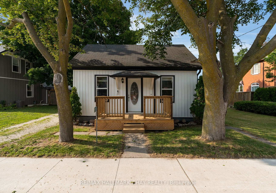7192-26-highway-clearview-ontario-s13656552