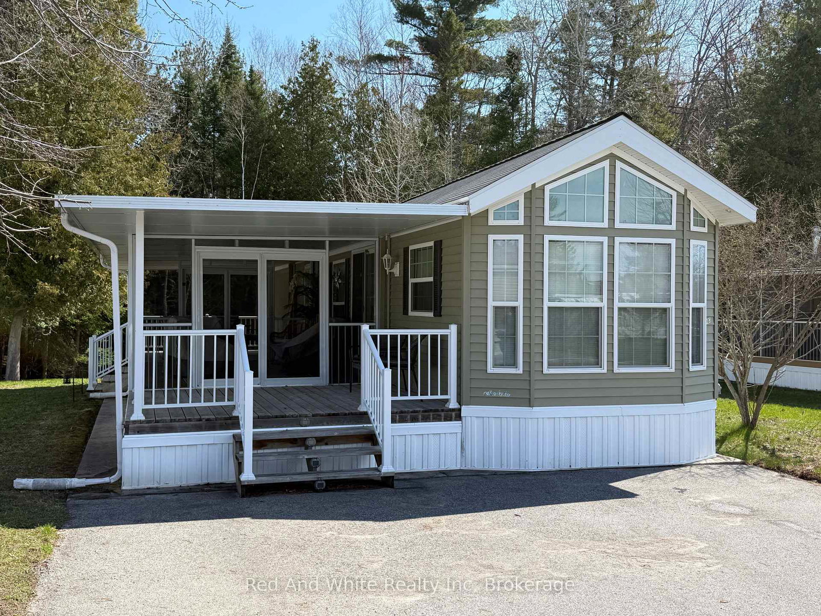 103-madawaska-trail-wasaga-beach-ontario-s13656554