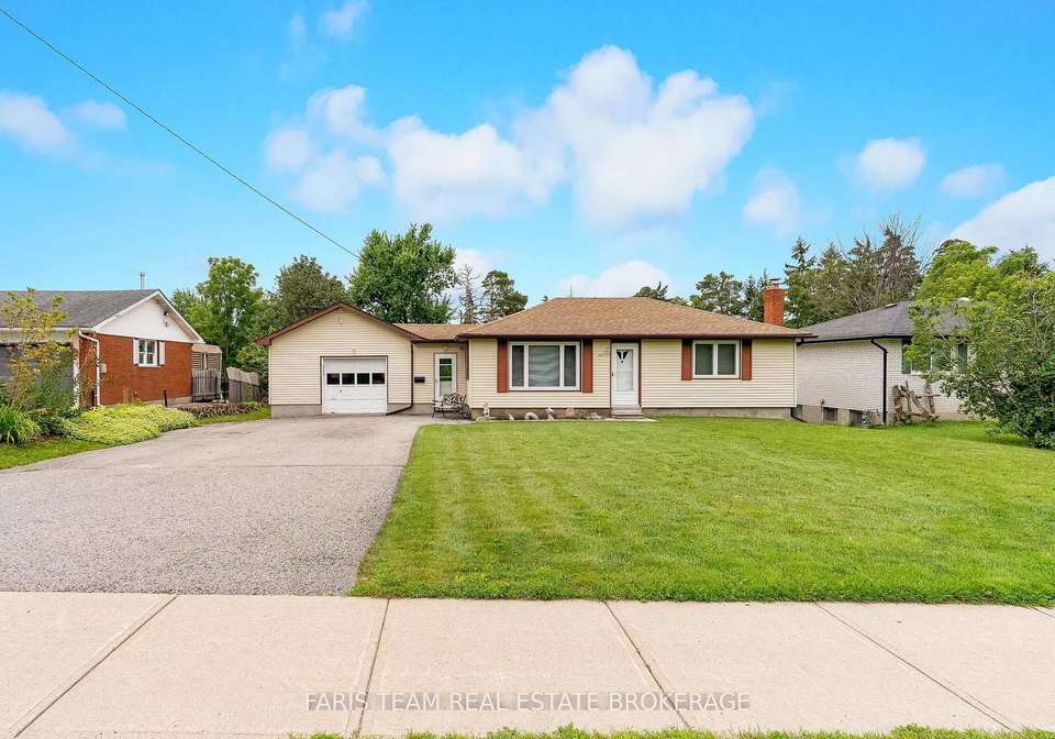 207-warnica-road-barrie-ontario-s13656676