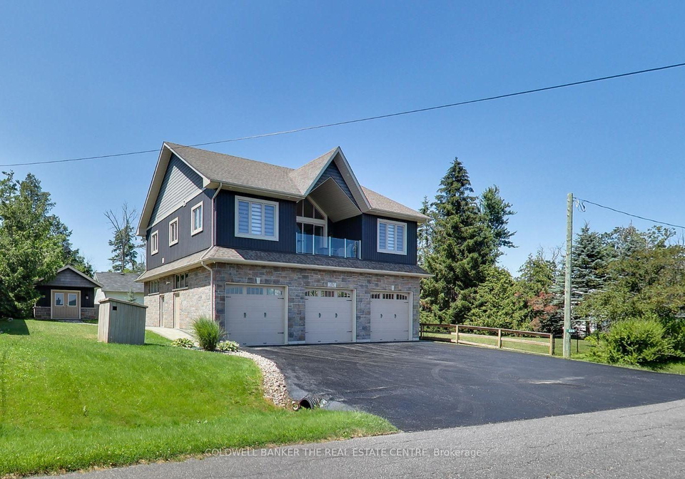 224-lakeshore-road-e-oro-medonte-ontario-s13656792