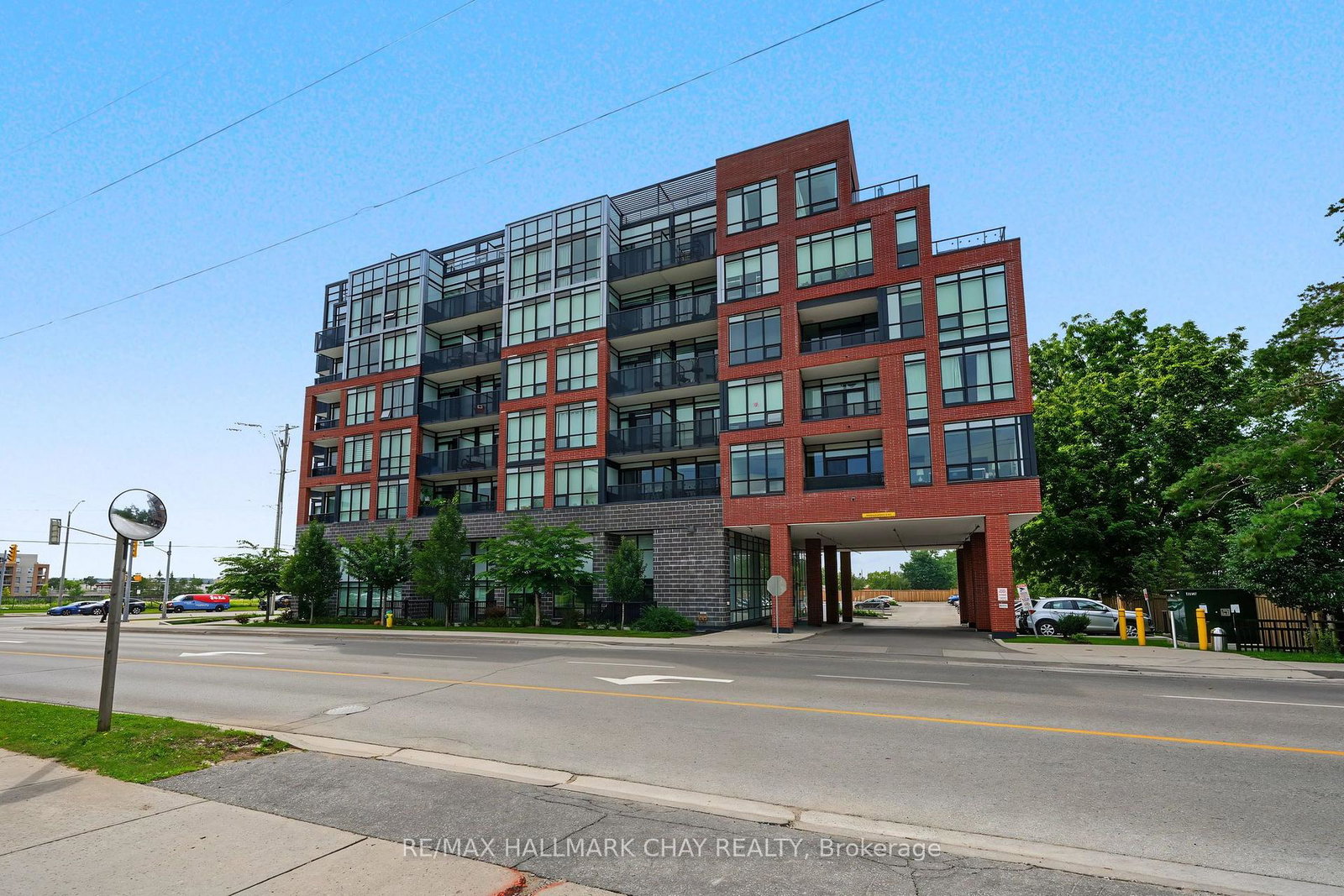 681-yonge-street-barrie-ontario-s13657734