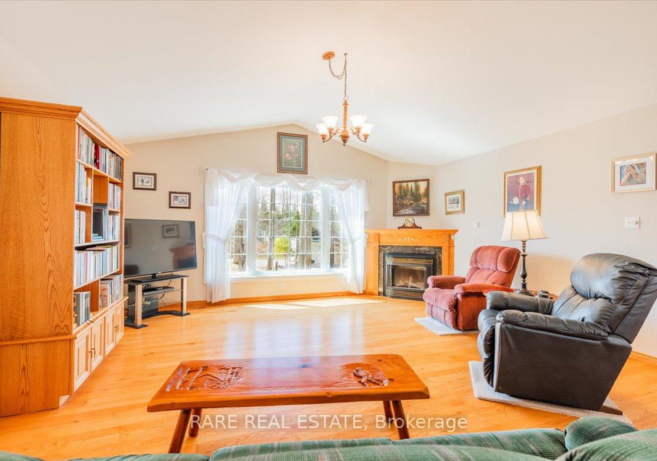 37-boyd-crescent-oro-medonte-ontario-s13658698