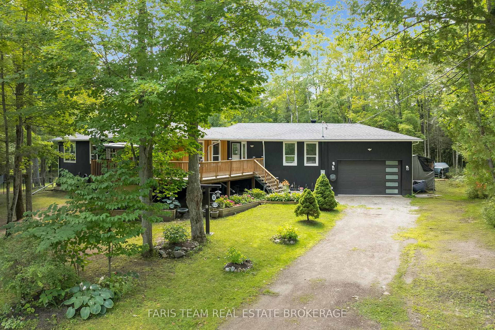 8-joliet-crescent-tiny-ontario-s13658702