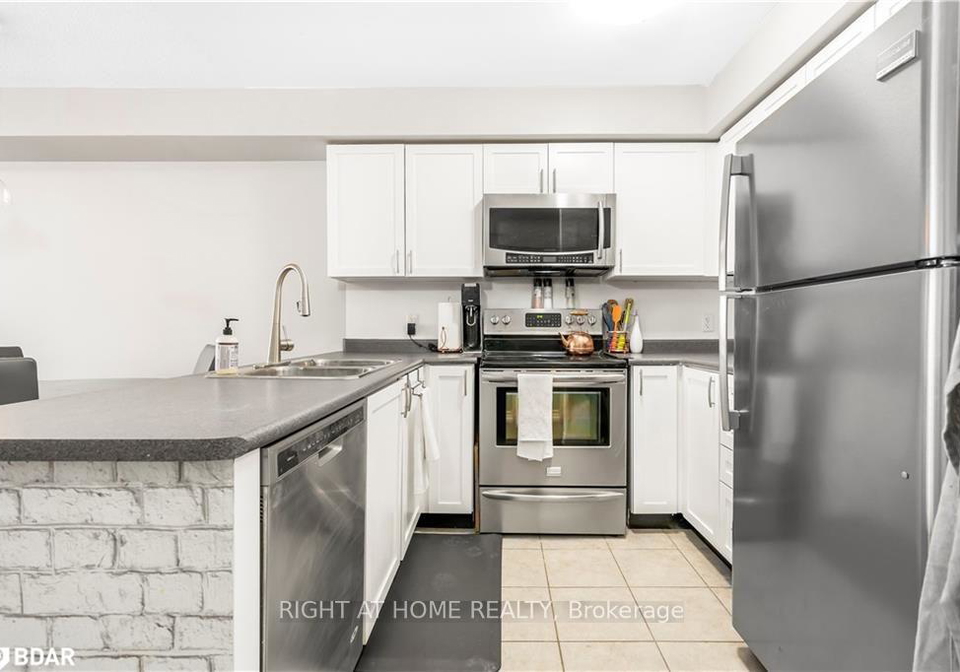 5ferndale-drive-s-barrie-ontario-s13660480