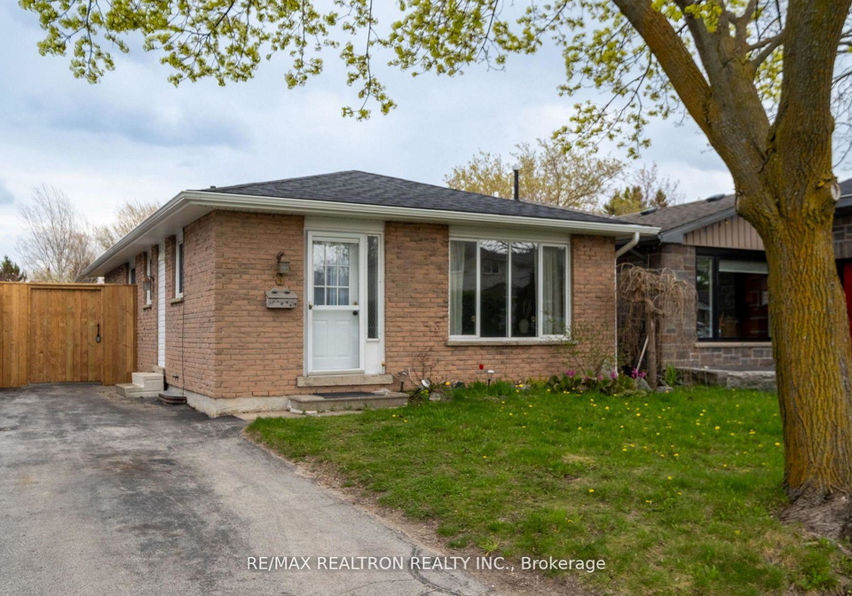 8-courtice-crescent-collingwood-ontario-s13661030