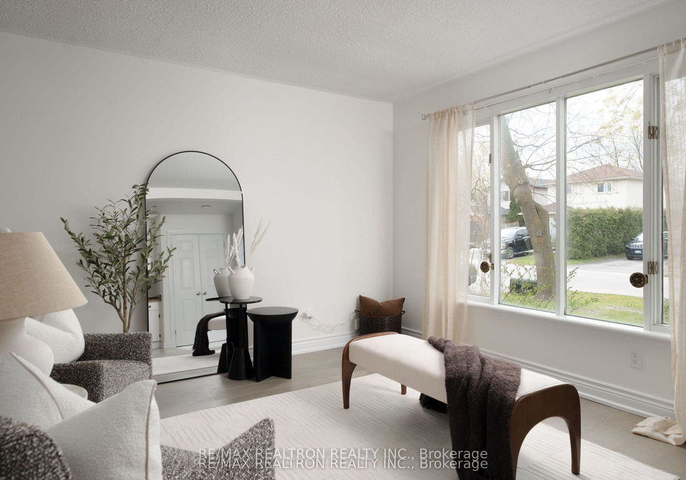 8-courtice-crescent-collingwood-ontario-s13661030