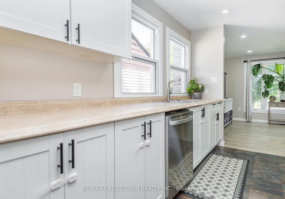 281-elizabeth-street-midland-ontario-s13661090