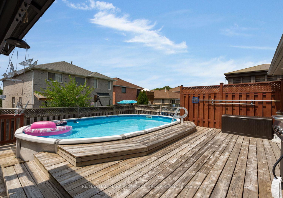9-stephanie-lane-barrie-ontario-s13662228