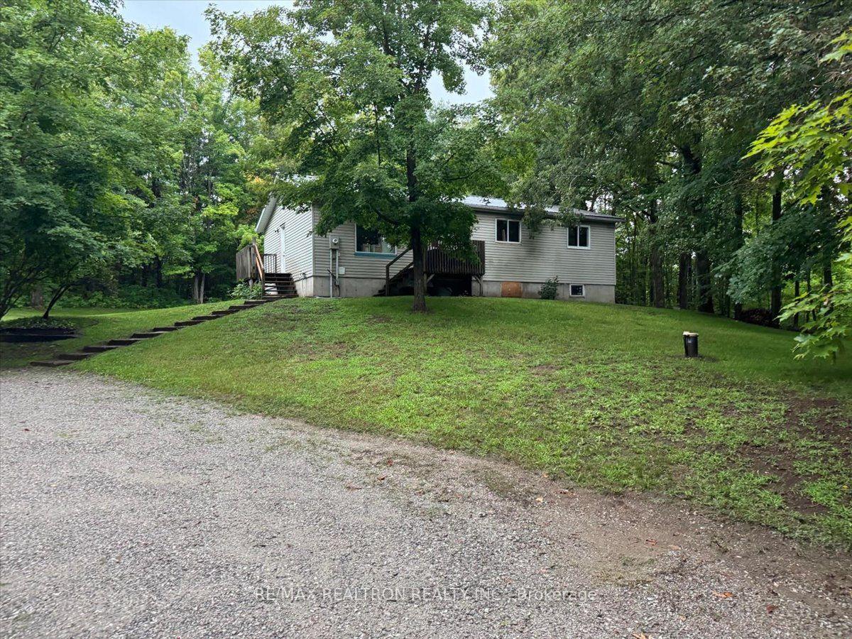 5840-lowanda-lane-ramara-ontario-s13662336